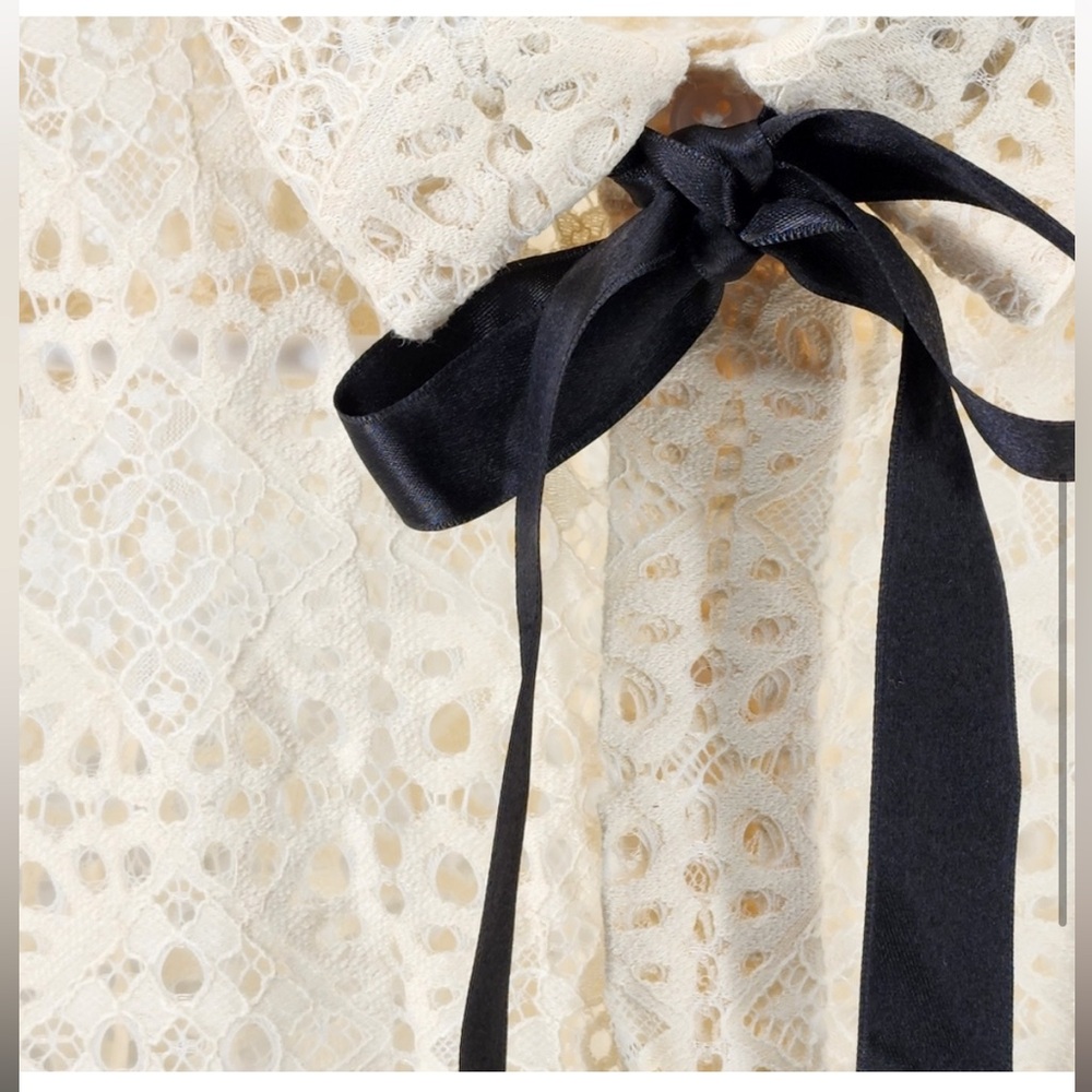 Unisex ASOS Lace Buttondown Shirt Longsleeve Cream Eyelet w/ Ribbon Neck Tie XS - Picture 6 of 7